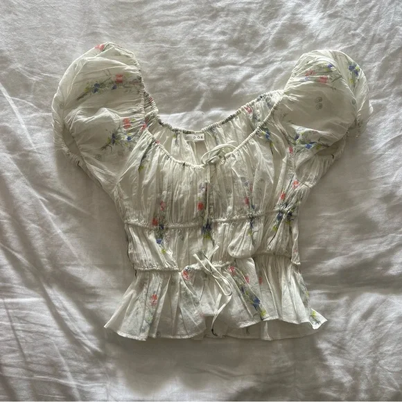 Doen Cream Puff Sleeve Ruffled Blouse - Picture 1 of 2